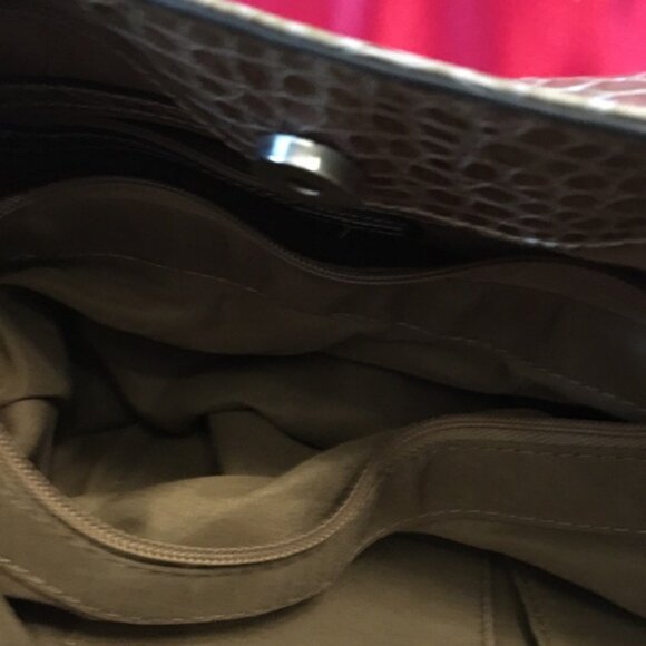 Rosetti Croc-Embossed Tan Shoulder Bag – Glossy Finish & Braided Strap - Picture 5 of 7